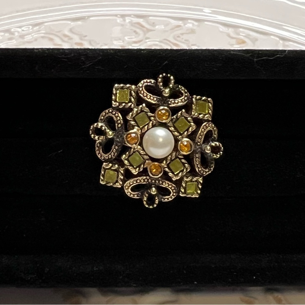 Vintage-Style Cocktail Ring with Faux Pearl & Green/Amber Stones – Size 5 - Picture 3 of 6